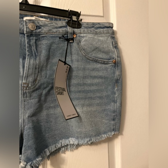 Almost Famous Light Blue Jean Shorts - Picture 5 of 9